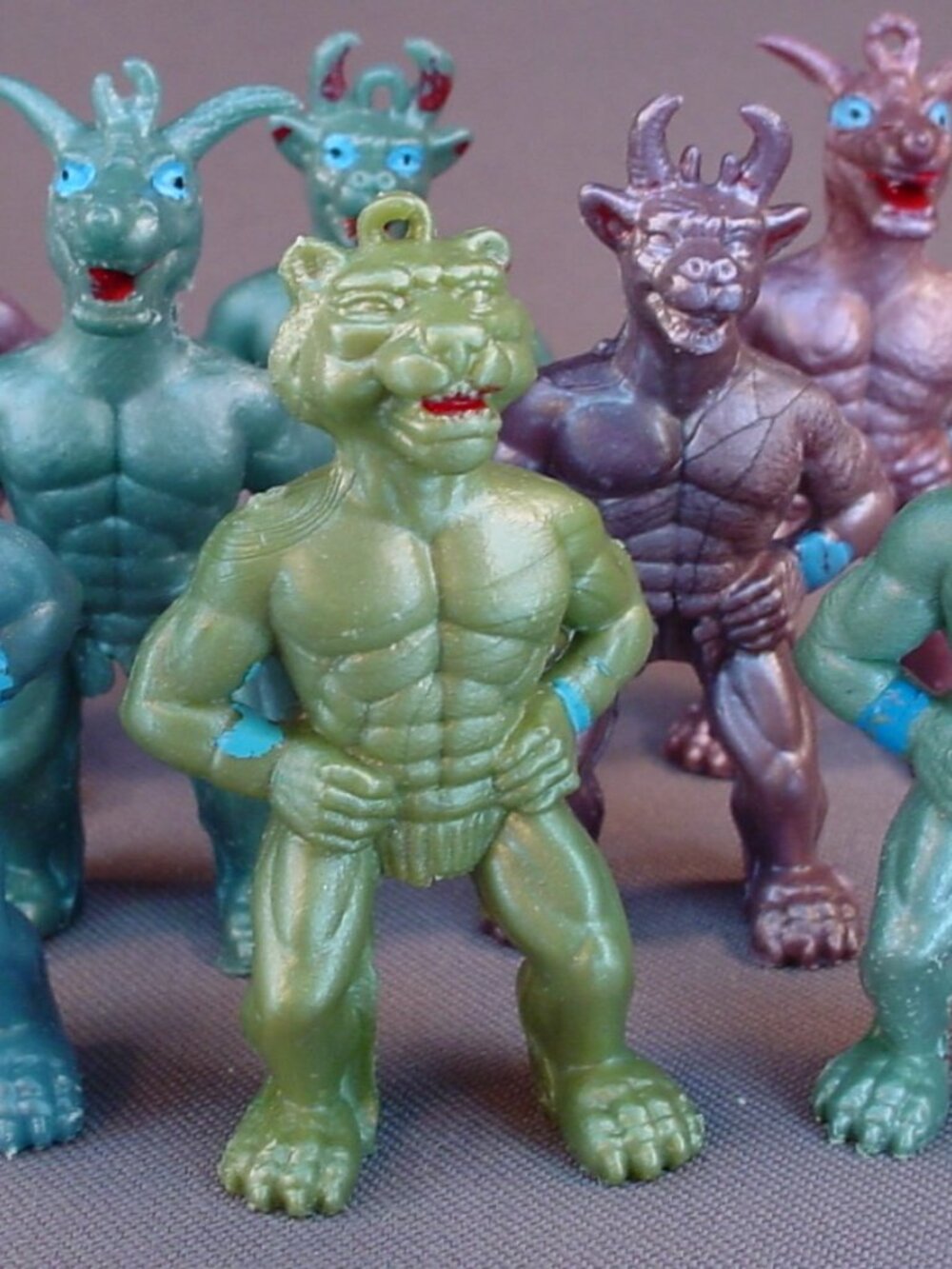Muscle Galaxy Warriors, Lot Of 11 PVC Pencil Topper Figures, Vintage Toys - Picture 3 of 9